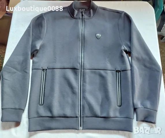 Мъжко горнище Emporio Armani XL, снимка 2 - Спортни дрехи, екипи - 56047217