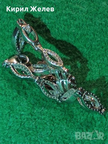 СКЪПОЦЕННА ДИЗАЙНЕРСКА АРТ ГРИВНА РОДИРАНО СРЕБРО 925 с ИНКРУСТИРАНИ НЕЖНИ КАМЪЧЕТА ЦИРКОН 25885, снимка 2 - Гривни - 35868924