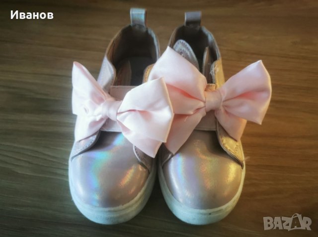 Детски обувки с панделка 