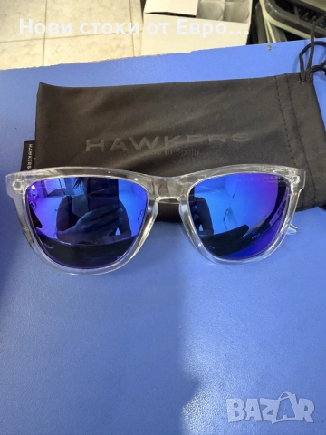 Унисекс слънчеви очила Hawkers One Raw с прозрачни рамки и сини поляризирани стъкла., снимка 2 - Слънчеви и диоптрични очила - 55933853