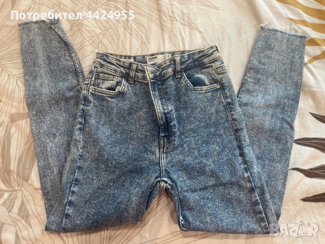 Дънки висока талия Bershka