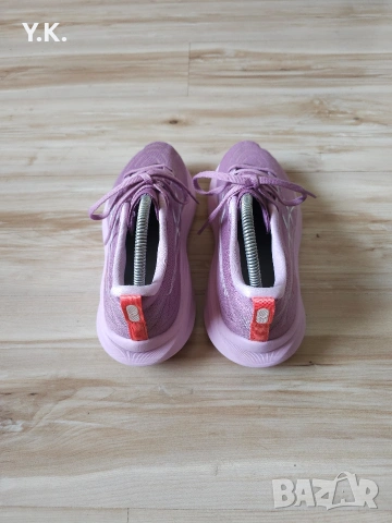 Оригинални дамски маратонки Asics GT-2000 13, снимка 4 - Маратонки - 54298498