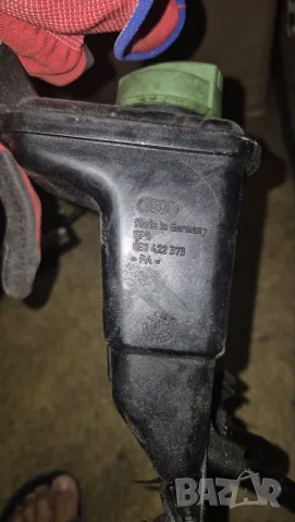 казанче хидравлика хидравлична течност VW/AUDI 3B0 422 371 8E0 422 373, снимка 3 - Части - 55931904