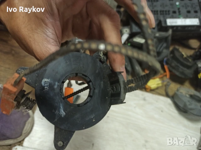 Лентов кабел за волан за PEUGEOT 607, снимка 3 - Части - 51353087