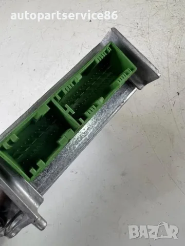 Блок за управление на въздушните възглавници ECU P04606999AA за Jeep Cherokee KJ 2.8 CRD 2008, снимка 2 - Части - 55823772