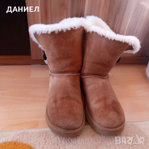 Оригинални Дамски ботуши UGG номер 39, снимка 2 - Дамски ботуши - 35220745