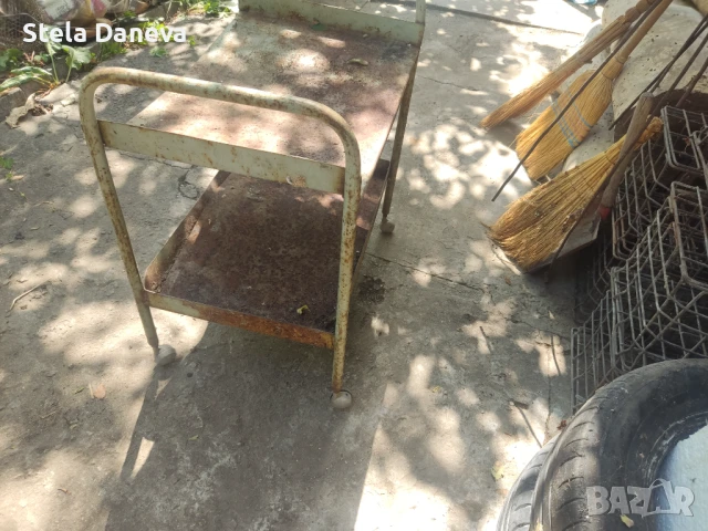 Стара метална маса за реставрация , снимка 4 - Маси - 51192694