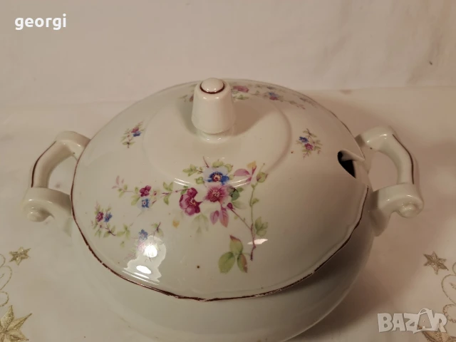стар български порцеланов супник Китка Нови пазар 1956г.       26/2, снимка 3 - Аксесоари за кухня - 50677305