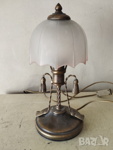 Настолна лампа в стил арт деко, снимка 1 - Настолни лампи - 44525636