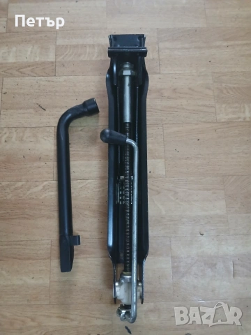 Крик и ключ за фв Т5 Т5.1Т6 Т6.1 нови оргинални, снимка 17 - Аксесоари и консумативи - 54068332