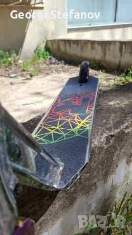 Фристайл тротинетка OXELO, снимка 6 - Скейтборд, ховърборд, уейвборд - 50680461