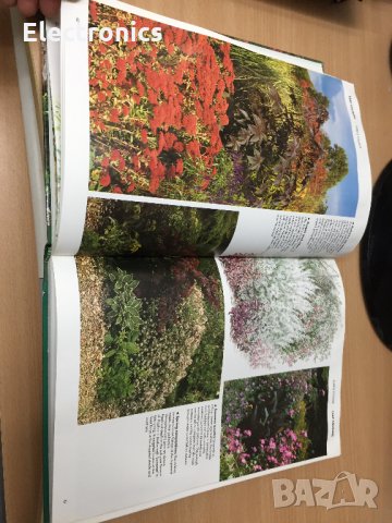Цветна Енциклопедия - Colour Round the Year (Successful Gardening), снимка 6 - Енциклопедии, справочници - 30873246