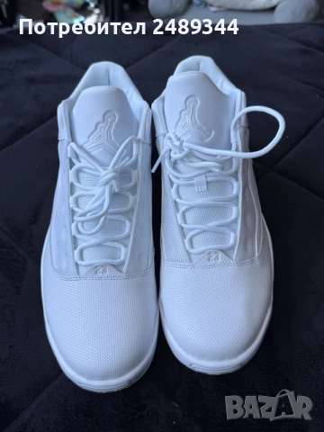 Jordan Max Aura 2 White, снимка 5 - Маратонки - 56294616