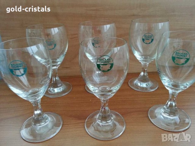 Ретро кристални чаши с лого балкан турист, снимка 1 - Антикварни и старинни предмети - 29631283