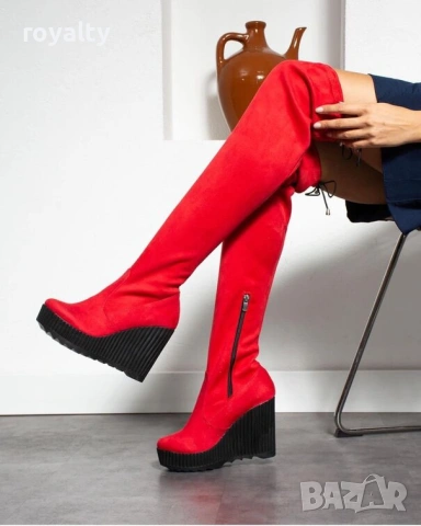 Ботуши на платформа - червен велур с черно ходило