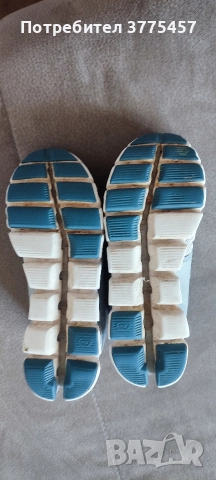 Детски маратонки ON, снимка 6 - Детски маратонки - 52770472