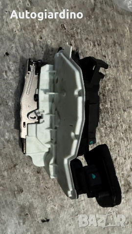 Брава за врата на VW Polo 2010 - 9518ZC-3F / 60-0387-L-229373, снимка 2 - Части - 53078235