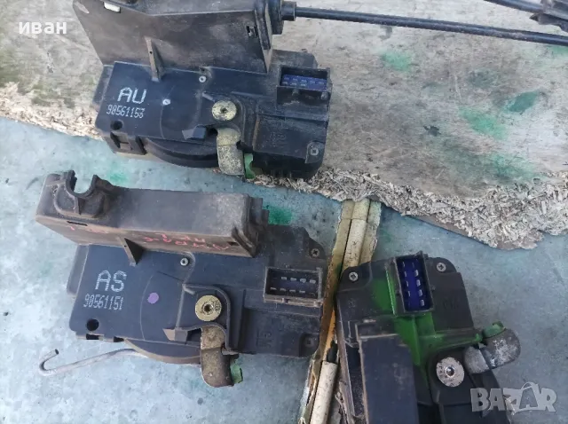 Предна лява брава за Опел Астра г , снимка 5 - Части - 48427089