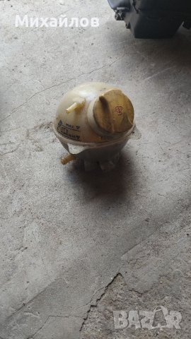 Рзширителен съд от Форд Галакси 2.0 Бензин, снимка 2 - Части - 40802183