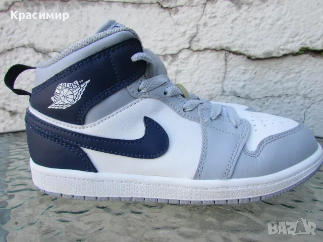 Детски маратонки Nike Air Jordan 1 Mid 