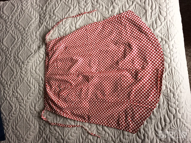 Престилка широка 65см. дълга 68см.