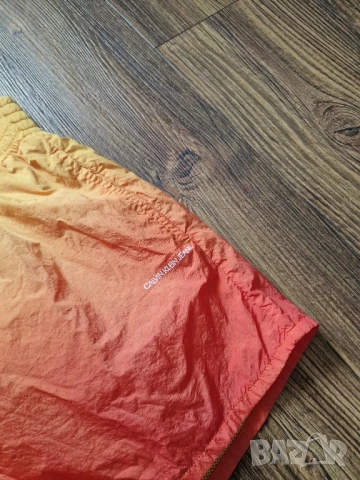 Страхотни дамски къси шорти CALVIN KLEIN  размер S , снимка 3 - Къси панталони и бермуди - 50625720