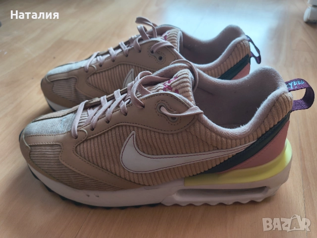 Дамски маратонки на Nike, р.39.