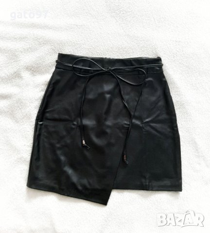 Черна асиметрична кожена пола TRENDYOL, снимка 1 - Поли - 35095144