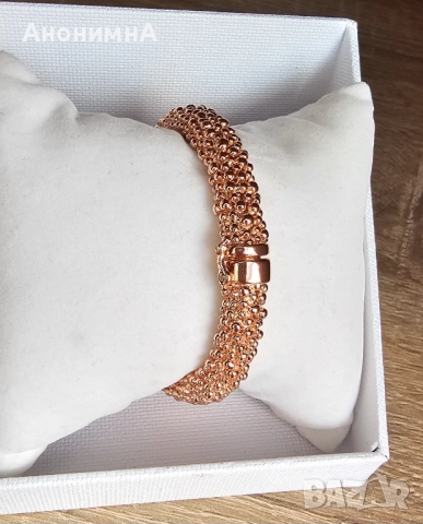 Твърда гривна Rose Gold Be loved , снимка 2 - Гривни - 52386560
