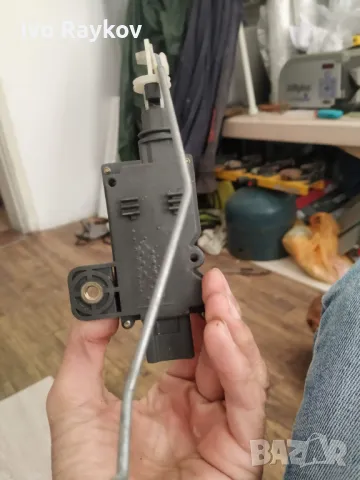 Машинка централно заключване за Nissan Almera II Hatchback , 90550 BM600 , снимка 5 - Части - 47801611