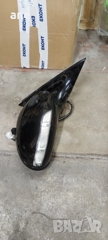 дясно огледало мерцедес Класа w221, снимка 2 - Части - 52929911