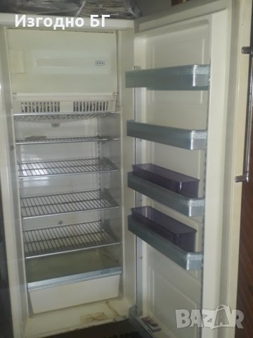 Хладилник Зил с изтекъл фрион, взема се от място в Хладилници в гр. Бяла -  ID33710238 — Bazar.bg
