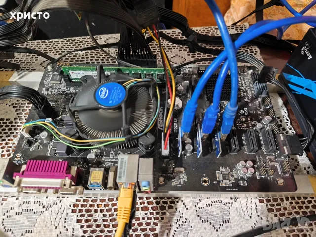 Asrock H81 pro btc миньорско дъно за копаене майнинг mining