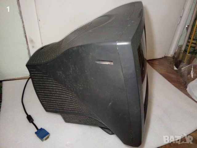 Монитор IBM, снимка 7 - Монитори - 53056932