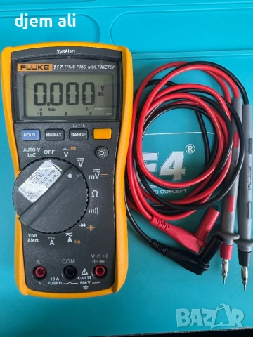 FLUKE 117 купен от америка и калибриран там
