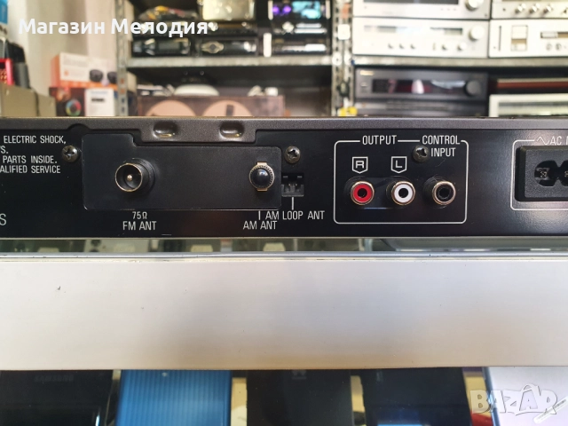 Тунер Technics ST-500 Black В перфектно техническо и много добро визуално състояние., снимка 10 - Декове - 38955315