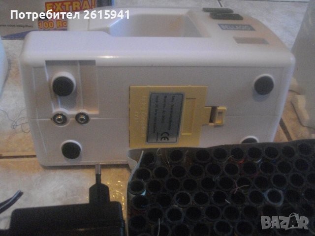 С Проблем-Нова Шевна Машина-На Ток и На Батерии-Пълен Комплект С Различни Цветове Конци, снимка 12 - Шевни машини - 38558418