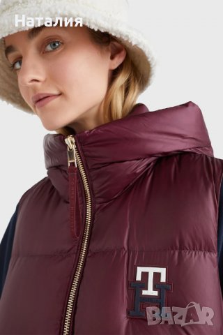 TOMMY HILFIGER Елек в Винено Червено, р.М., снимка 4 - Елеци - 39654918