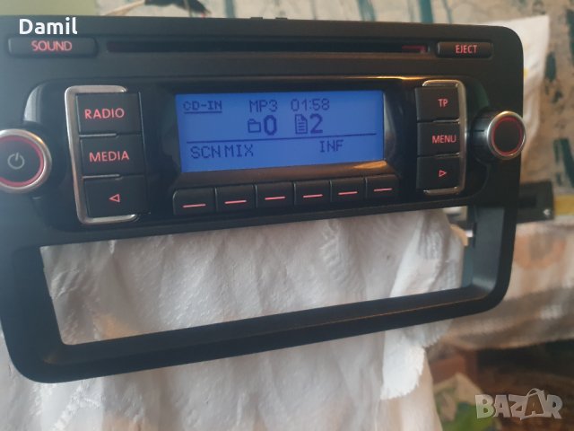 Golf 6 радио Наличен код, снимка 2 - Аксесоари и консумативи - 35120497