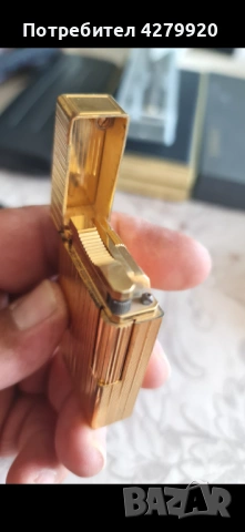 St.Dupont две запалки работят,но не държат дълго време газ.Продават се комплект