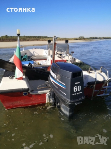 Продавам лодка със извънбордов двигател Yamaha 60 k.c, снимка 5 - Воден транспорт - 51832301