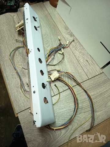 Готварска печка индезит mod: K6M5 части 6 вида В, снимка 9 - Печки, фурни - 51949463