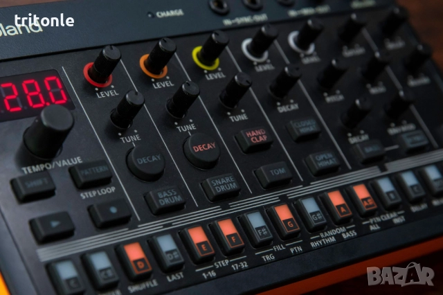 Roland Aira T-8 Beat Machine