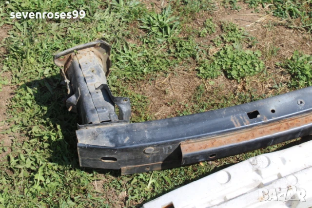 Основа предна броня трегер Мазда 3 2008 2.3i 158hp Mazda 3 седан, снимка 2 - Части - 50659801