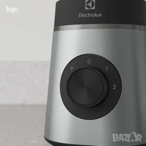 Блендер Electrolux Create 4 E4SB1-4ST, 350 W, 0,6 л, 2 скорости + Функция Pulse,, Подвижни остриета , снимка 6 - Блендери - 50469626