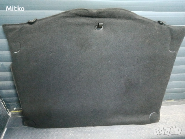 Ford Focus Mк3/Форд Фокус Мк3 кора над резервната гума в багажника