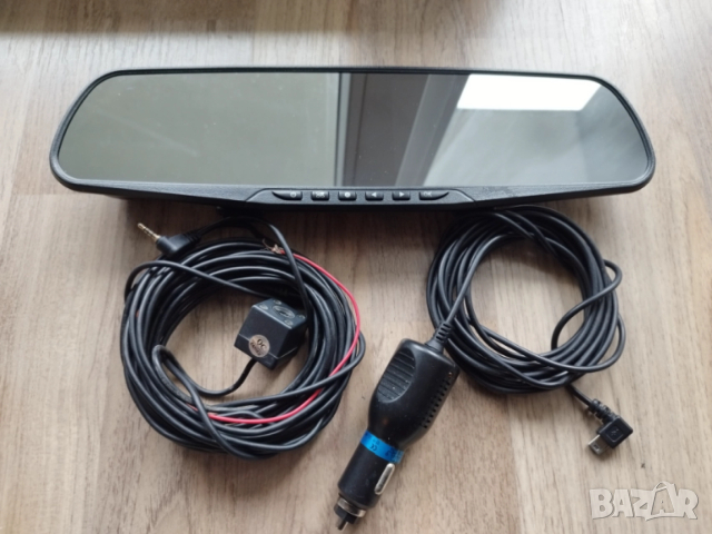 Огледало за кола с вграден видеорегистратор - предна и задна камера
