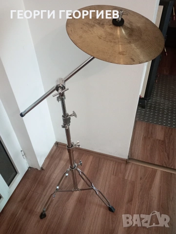 Продавам барабани,стойки и чинели