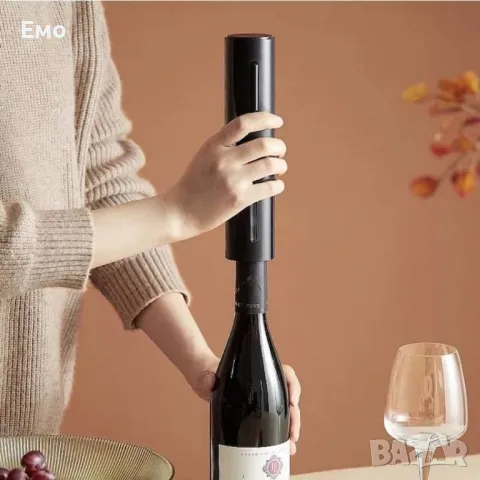 Комплект електрическа отварачка за вино, автоматичен тирбушон, AA батерия, снимка 10 - Аксесоари за кухня - 48531039