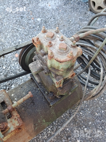 Компресор трифазен, снимка 3 - Други машини и части - 51736234